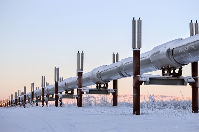 Alaska pipeline winter