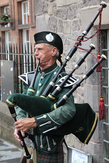Scotland bagpipes man